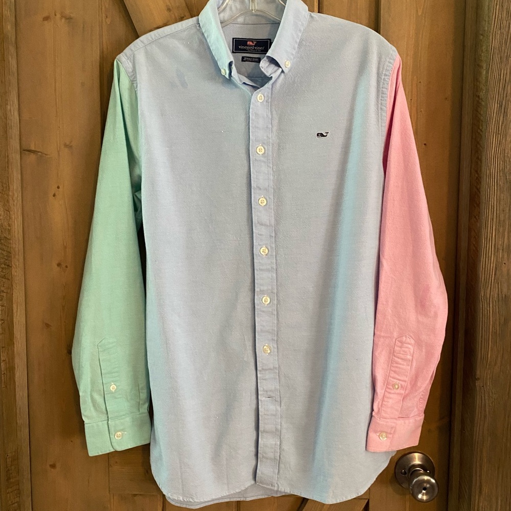 Vineyard Vines Whale Shirt
Multicolored Collard Button
Down Boys Size XL 18